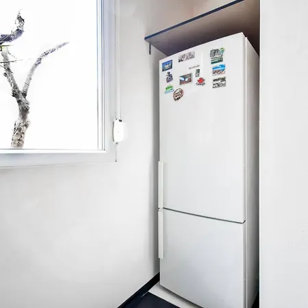 2bdr Near Mall With Metro Access - Acs Apartment *