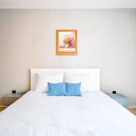 2bdr Near Mall With Metro Access - Acs * Sofia